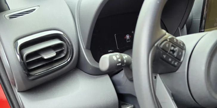 Mobilní čištění auta ve vaší lokalitě: interiér, exteriér nebo obojí