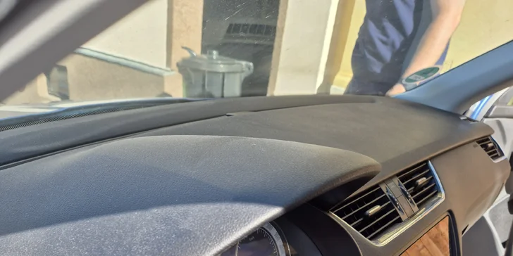 Mobilní čištění auta ve vaší lokalitě: interiér, exteriér nebo obojí