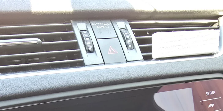 Mobilní čištění auta ve vaší lokalitě: interiér, exteriér nebo obojí