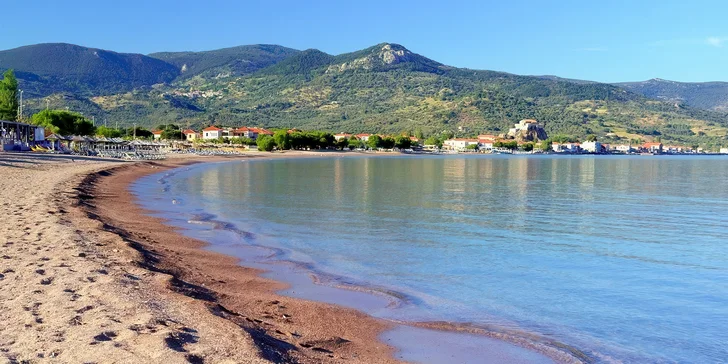 Dovolená na ostrově Lesbos: hotel kousek od pláže, snídaně, bazén i letenky
