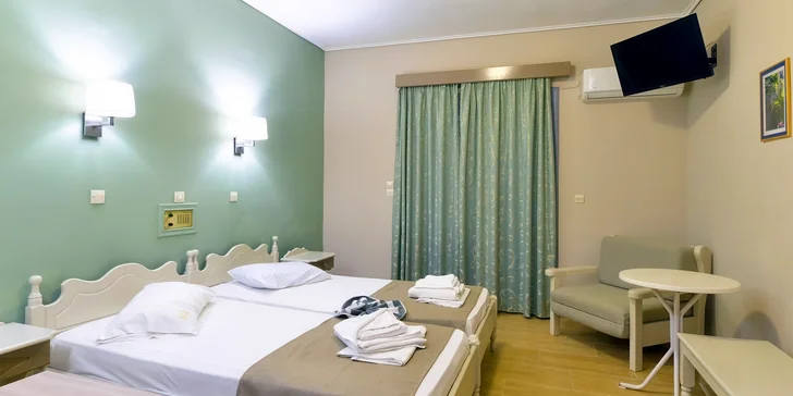 Dovolená na ostrově Lesbos: hotel kousek od pláže, snídaně, bazén i letenky