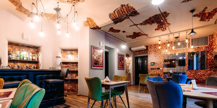 Relax ve Varech u kolonády: 4* hotel s polopenzí, wellness i procedurami