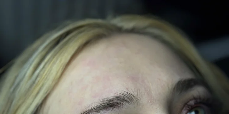 Prodloužení či doplnění řas: metoda řasa na řasu nebo větší objem