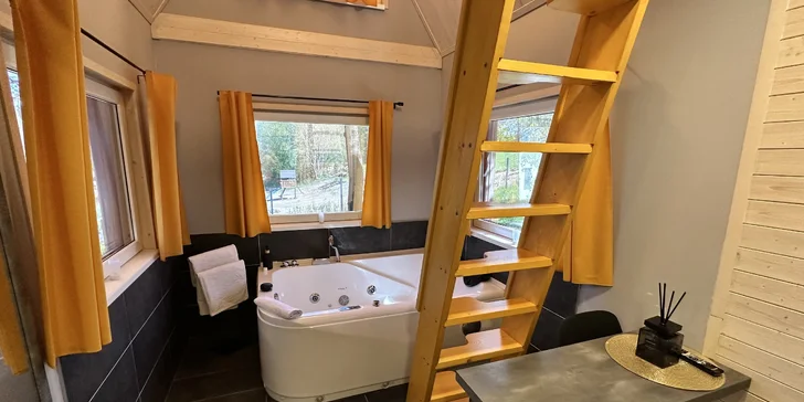 Odpočinek ve wellness domku s privátní vířivkou a finskou saunou pod Jizerkami