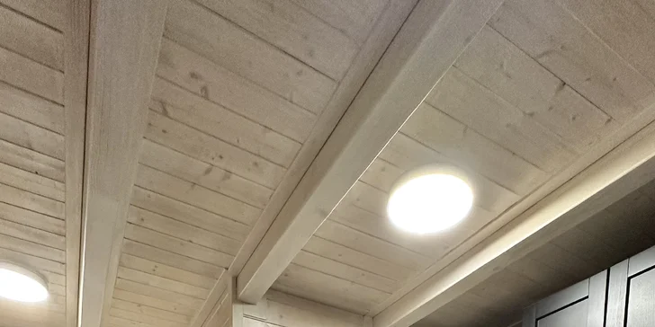 Odpočinek ve wellness domku s privátní vířivkou a finskou saunou pod Jizerkami