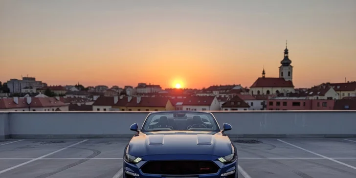 Zážitková jízda s Fordem Mustang California Special 5.0 V8 na 12 až 72 hodin