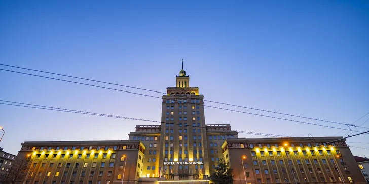 Legendární Grand Hotel International v Praze: pobyt se snídaní i michelinskou večeří, skvělá dostupnost do centra