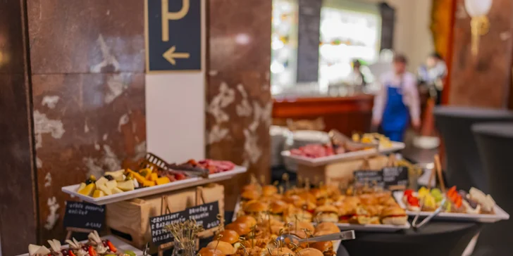 Legendární Grand Hotel International v Praze: pobyt se snídaní i michelinskou večeří, skvělá dostupnost do centra