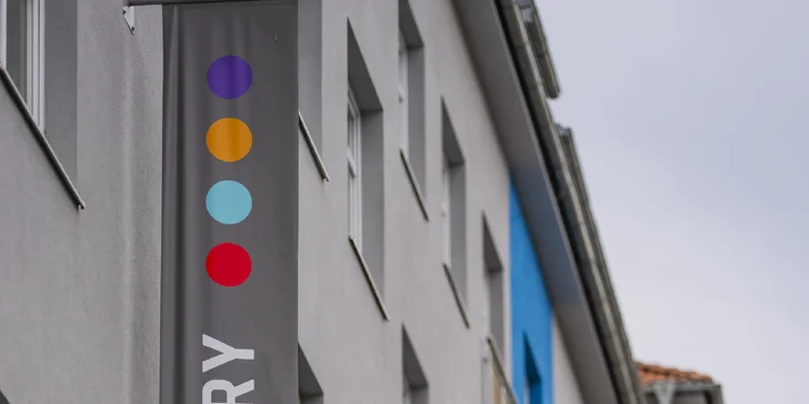 4* pobyt v moderní pražské čtvrti: hotel se snídaní, wellness i fitness, karta výhod