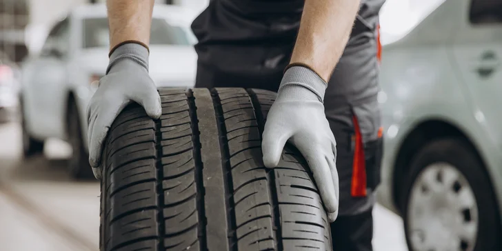 Kompletní výměna sady 4 pneumatik vč. vyvážení a dohuštění
