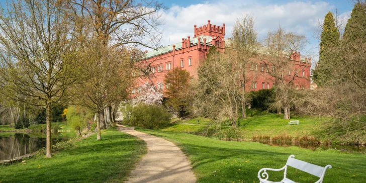 Lázeňský pobyt v Klášterci nad Ohří: snídaně či polopenze, vstup do bazénu s vířivkou a solné jeskyně