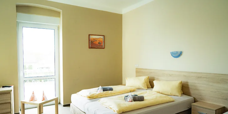 Pobyt u Nechranické přehrady: penzion se snídaní, možnost soukromé degustace vín