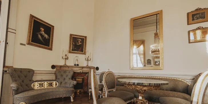 Romantický pobyt na zámku na západě Slovenska: snídaně i polopenze, vstupy do muzea