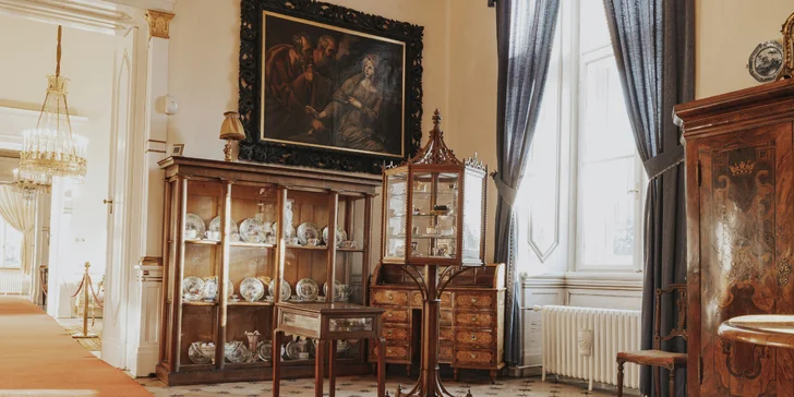 Romantický pobyt na zámku na západě Slovenska: snídaně i polopenze, vstupy do muzea