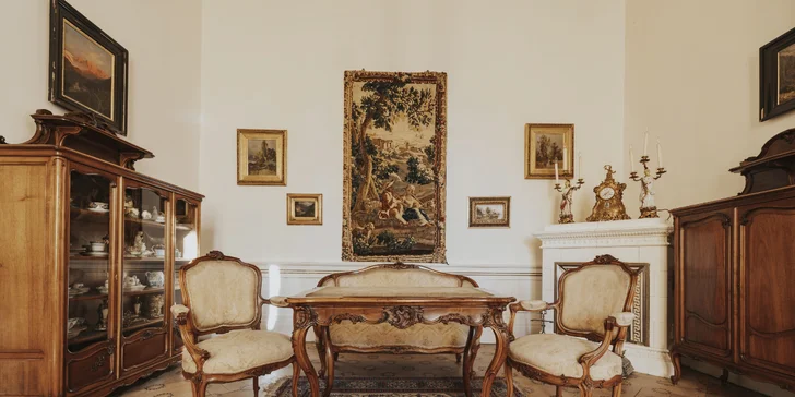 Romantický pobyt na zámku na západě Slovenska: snídaně i polopenze, vstupy do muzea