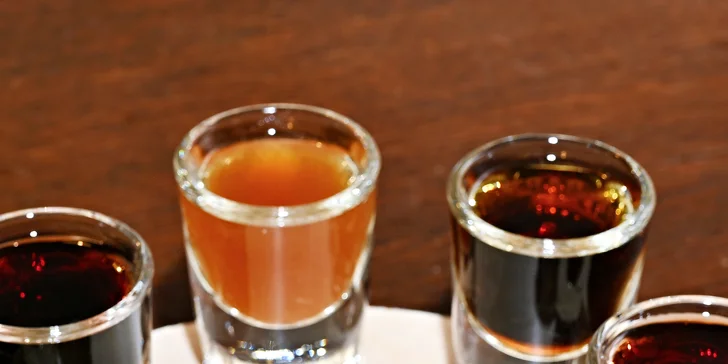 Zdolejte Švejkovu výzvu: 7 tradičních českých destilátů pro 1 či 2 osoby