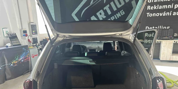 Čištění interiéru vč. tepování nebo čištění kůže: všechny velikosti auta