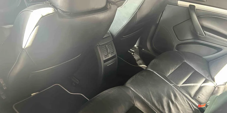 Čištění interiéru vč. tepování nebo čištění kůže: všechny velikosti auta