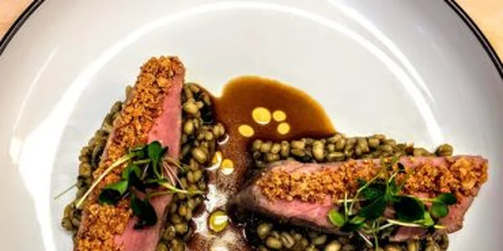 Pobyt v Posázaví: strava, veřejné i privátní wellness, plný minibar i večeře při svíčkách