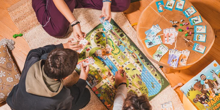 Celodenní vstup do Farmaparku včetně všech atrakcí a kyblík krmení nebo plyšák