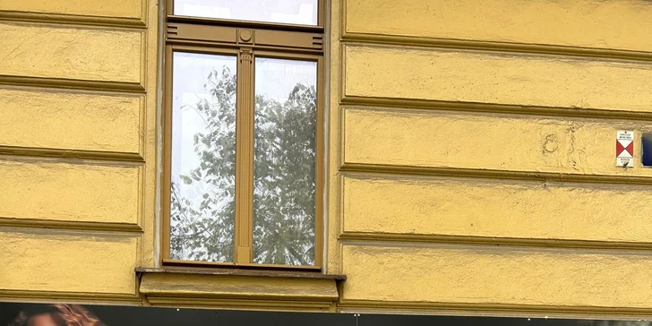 Kosmetické ošetření v salonu na Vinohradech: lifting, kolagen i PDRN DNA terapie