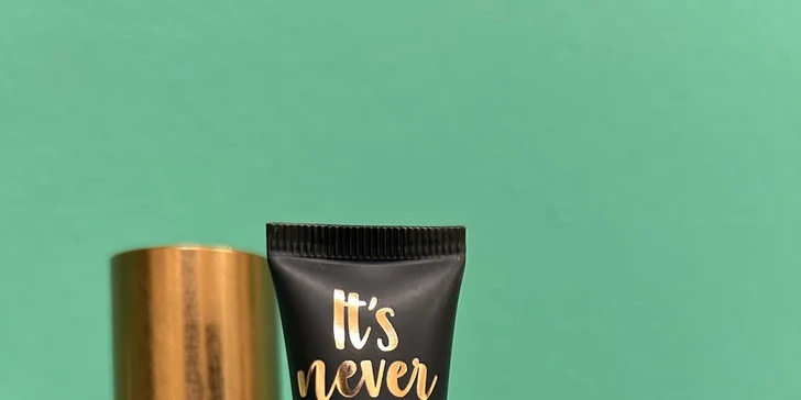 Kosmetické ošetření v salonu na Vinohradech: lifting, kolagen i PDRN DNA terapie