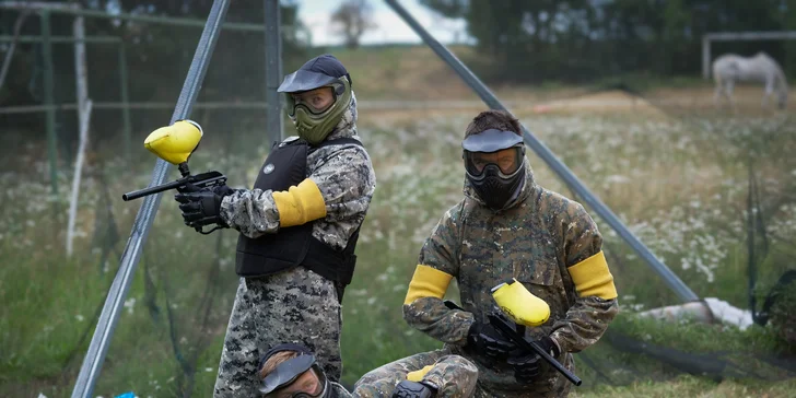 Akční bitva na 3 000 m²: paintball v městské aréně Nechanice pro 1–10 osob