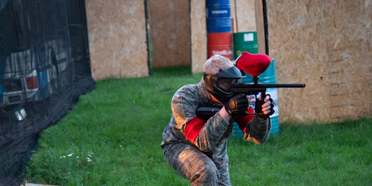 Akční bitva na 3 000 m²: paintball v městské aréně Nechanice pro 1–10 osob