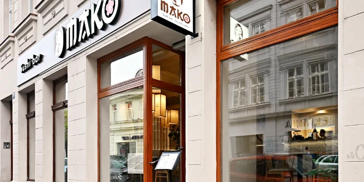 Japonské degustační menu se steakem či úhořem a sklenkou vína pro dva