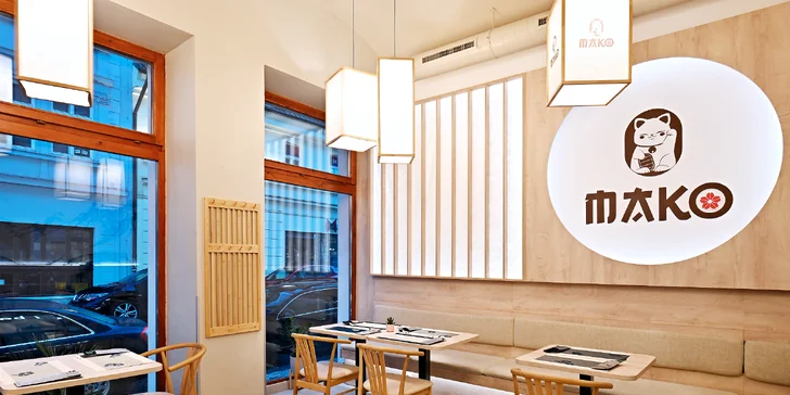 Japonské degustační menu se steakem či úhořem a sklenkou vína pro dva