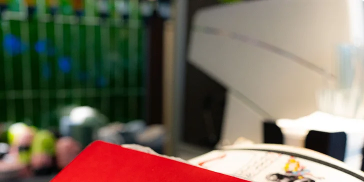 Nápoj a dort podle výběru nebo kolážování v kreativní kavárně pro 1 nebo 2 osoby