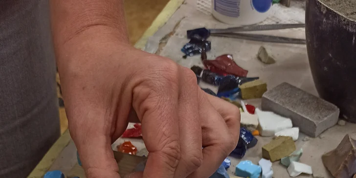 Jednodenní či dvoudenní kurz mozaiky ze skla i kamene pro 1 osobu