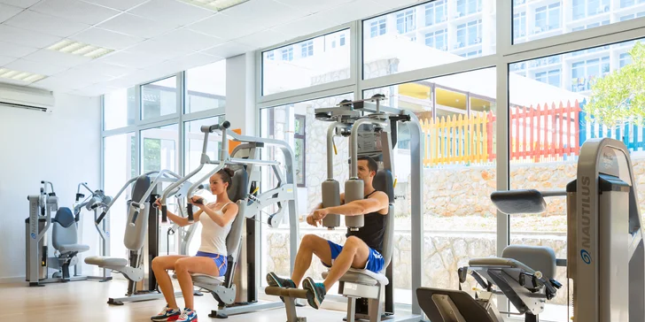 Dovolená na ostrově Krk: 3* hotel kousek od pláže, strava i 2 děti do 9,99 let zdarma