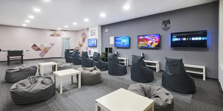 Dovolená na ostrově Krk: 3* hotel kousek od pláže, strava i 2 děti do 9,99 let zdarma