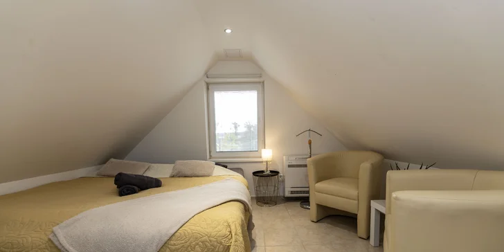 Pobyt v jihomoravském sklípku: mezonetový apartmán až pro 6 osob s venkovní vířivkou a grilem