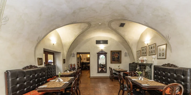 Luxus s nádechem historie: hotel v centru Českého Krumlova se snídaní i wellness