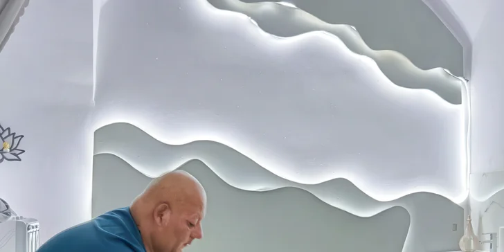 Masáž podle výběru v délce 45, 60 nebo 120 min.: krk a ramena, relaxační i bylinková