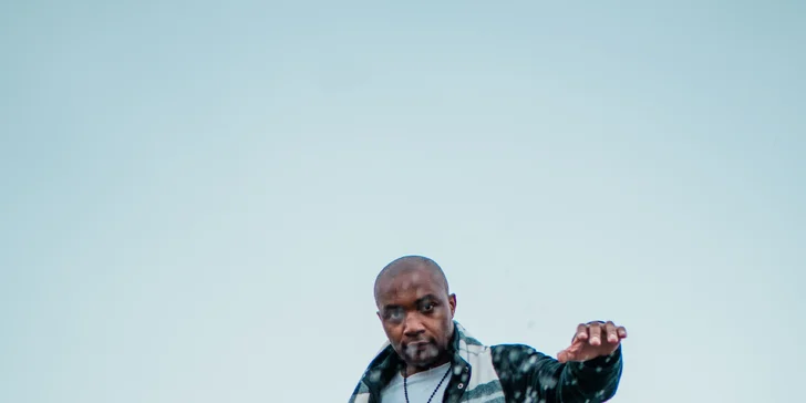 Na den modelem či modelkou: magazínové street focení vč. účesu a líčení, 60–⁠⁠⁠⁠⁠⁠120 minut