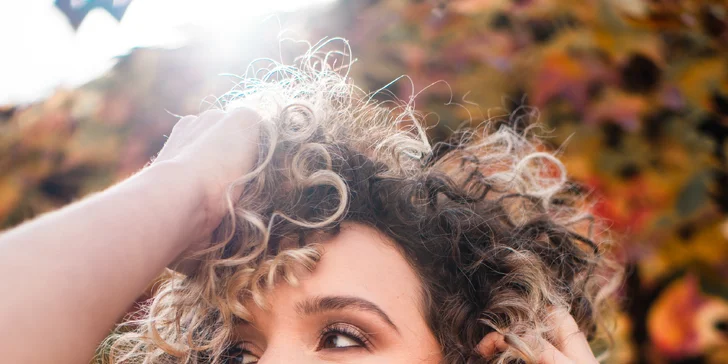 Na den modelem či modelkou: magazínové street focení vč. účesu a líčení, 60–⁠⁠⁠⁠⁠⁠120 minut