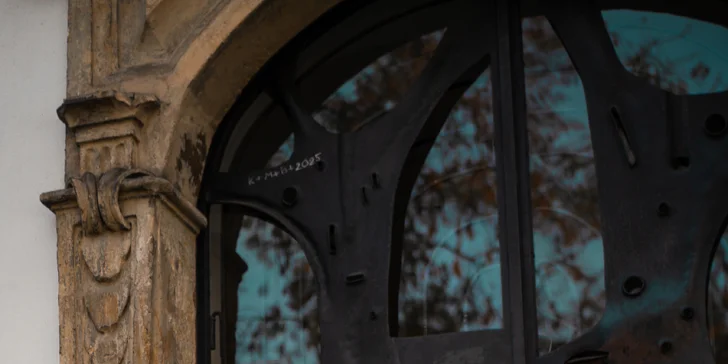 Na den modelem či modelkou: magazínové street focení vč. účesu a líčení, 60–⁠⁠⁠⁠⁠⁠120 minut