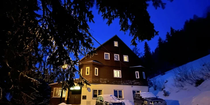 Aktivní dovolená v Krkonoších: polopenze, na dosah lanovka v Horních Mísečkách