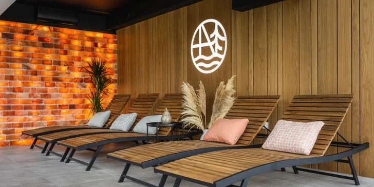 Moderní rodinný spa rezort na břehu Rožnovského jezera s wellness i jídlem