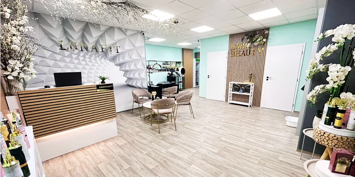 Japonská relaxační terapie Head Spa v salonu na Chodově: 60 nebo 90 min.