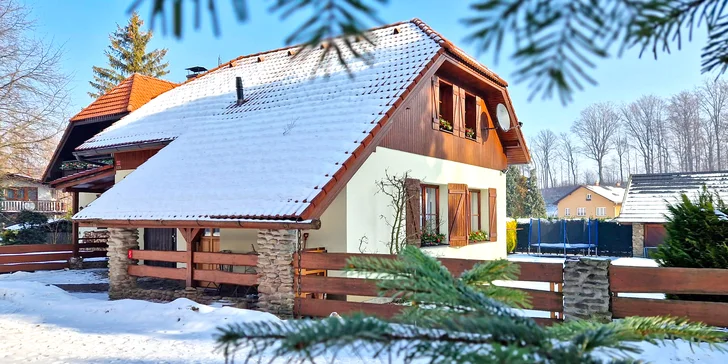 Zrekonstruovaná chalupa ve Frýdlantu nad Ostravicí: přímo u řeky, vlastní sauna, vířivka a zahrada, 9 km od Lysé hory