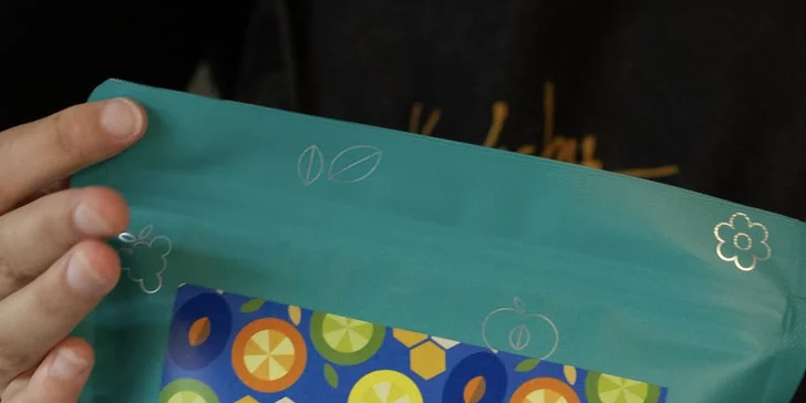 Udělejte radost kávou a dobrotami: dárkový poukaz do kavárny Kakabu café v hodnotě 250 či 500 Kč