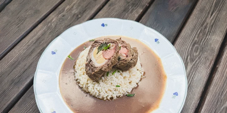 Dovolená v Posázaví: rodinný penzion se snídaní, výhled na hrad Ledeč