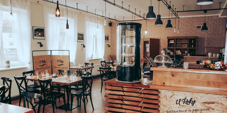 Dovolená v Posázaví: rodinný penzion se snídaní, výhled na hrad Ledeč