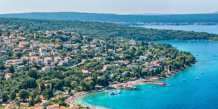 Dovolená na ostrově Krk: 3* hotel kousek od pláže, strava i 2 děti do 9,99 let zdarma