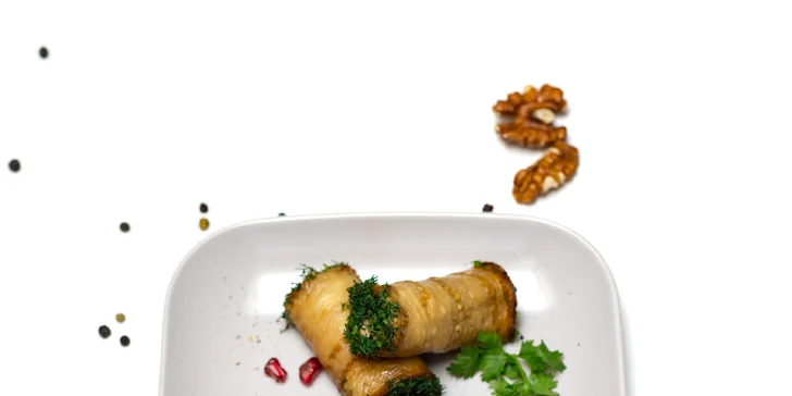 3chodové gruzínské menu: Khinkali, salát s domácím smaženým sýrem suluguni, Panna Cotta, pro 1 nebo 2 osoby