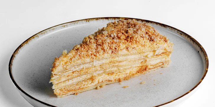 3chodové gruzínské menu: Khinkali, salát s domácím smaženým sýrem suluguni, Panna Cotta, pro 1 nebo 2 osoby